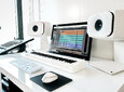 Miért téged veGenelec meg?