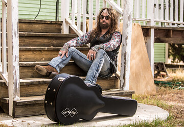 JOHN CORABI